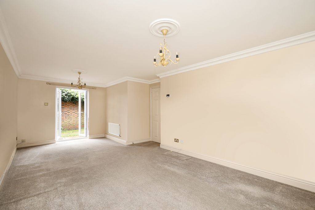 Property photo 2 of 13 Img_2679