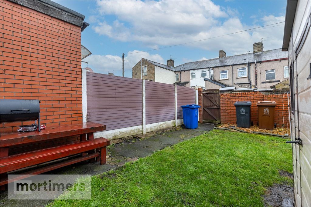 Property photo 3 of 14 Garden