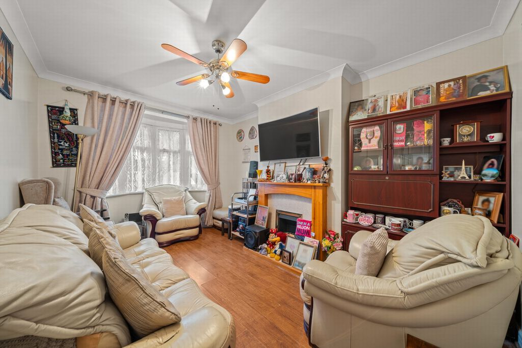 Property photo 2 of 12 Reception 1