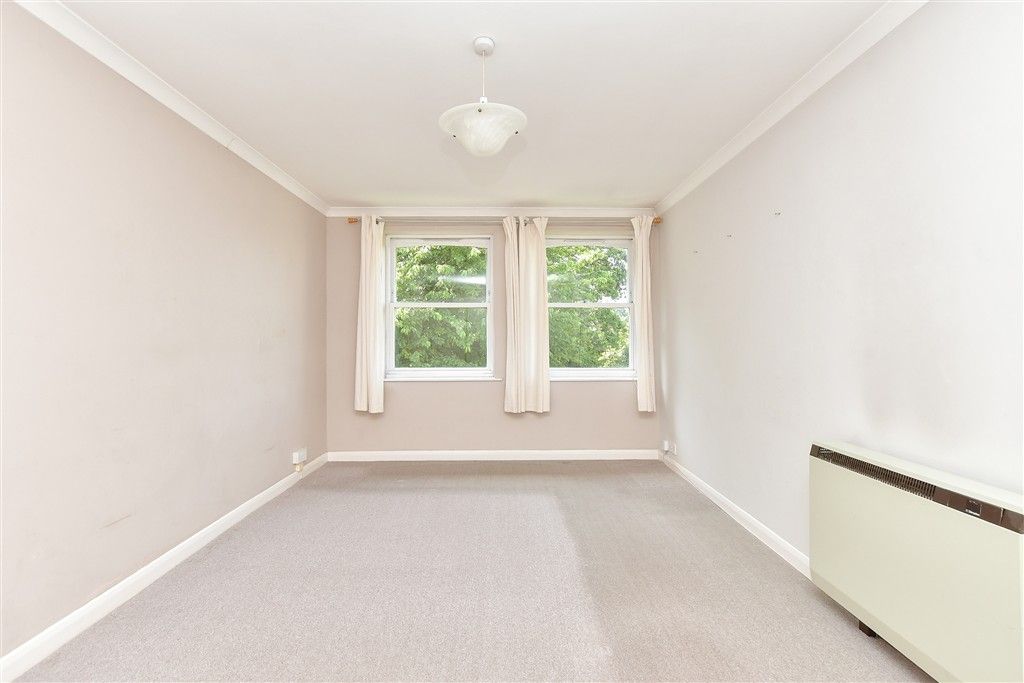 Property photo 3 of 7 Bedroom