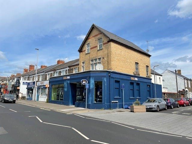 Property photo 1 of 3 64 Crwys Rd Cardiff.Jpg