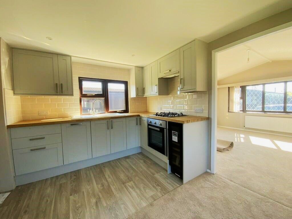 Property photo 2 of 8 2A