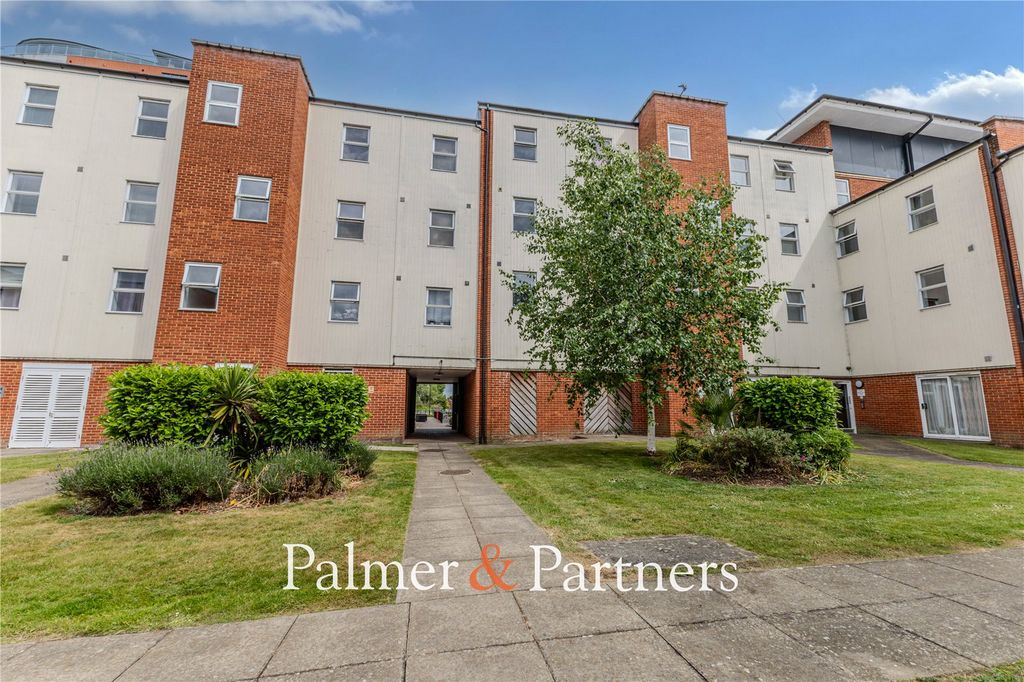 Property photo 1 of 9 Picture No. 07