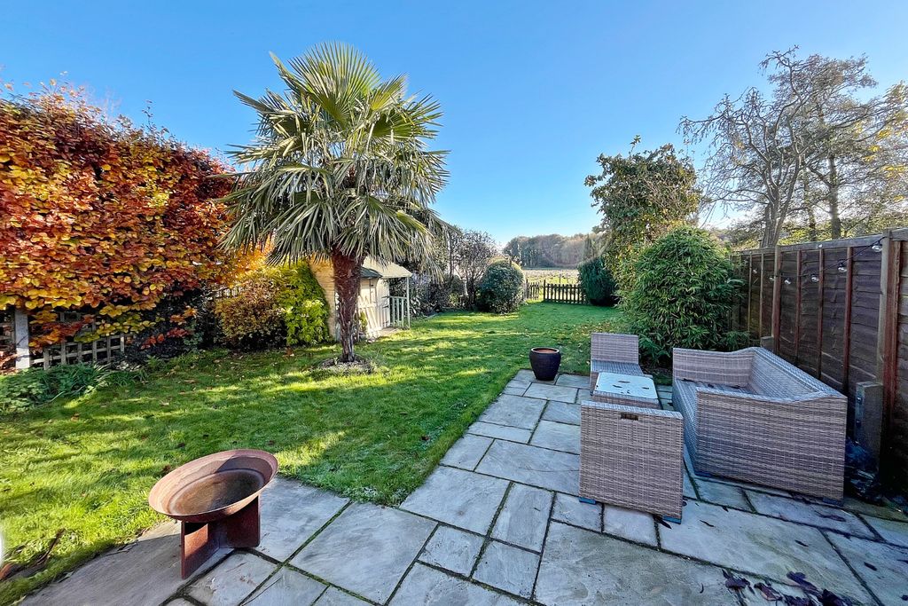 Property photo 3 of 19 3717548