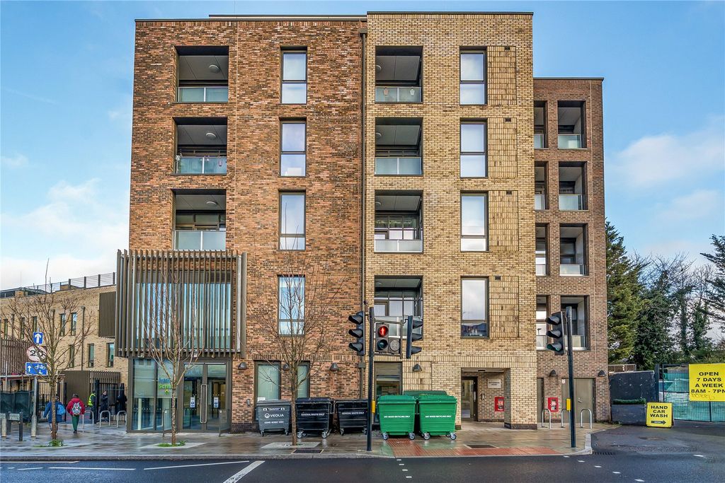 Property photo 1 of 9 Picture No. 08