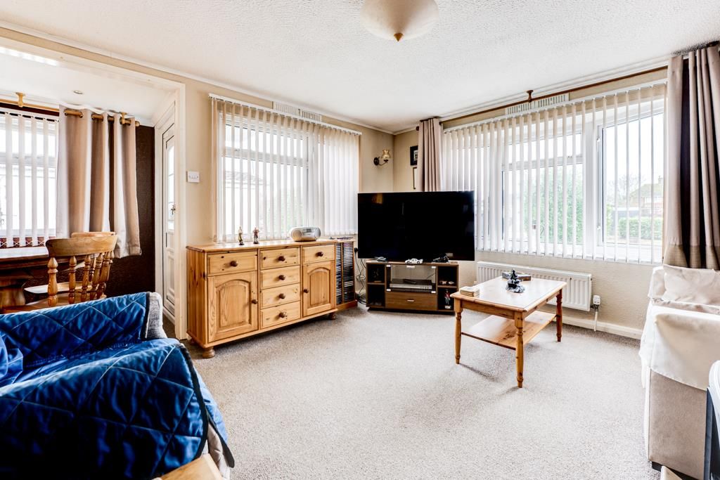 Property photo 1 of 15 24 Acorn Park, Burton Latimer-11.Jpg