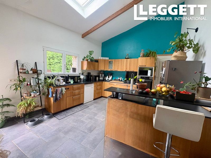 Property photo 2 of 10