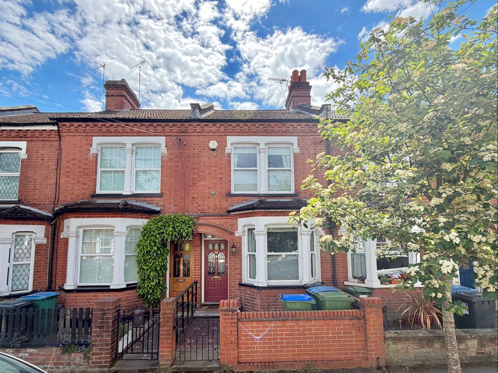 Property photo 1 of 16 External