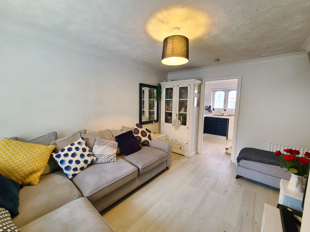 Property photo 3 of 23