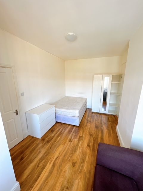 Property photo 1 of 3