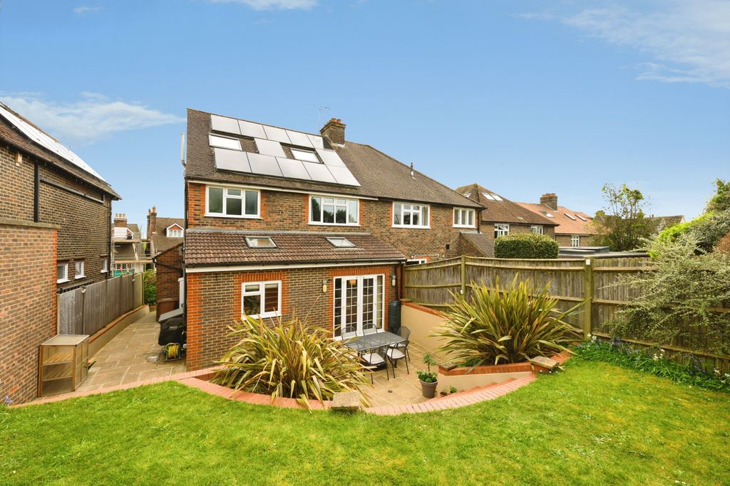 Property photo 1 of 23