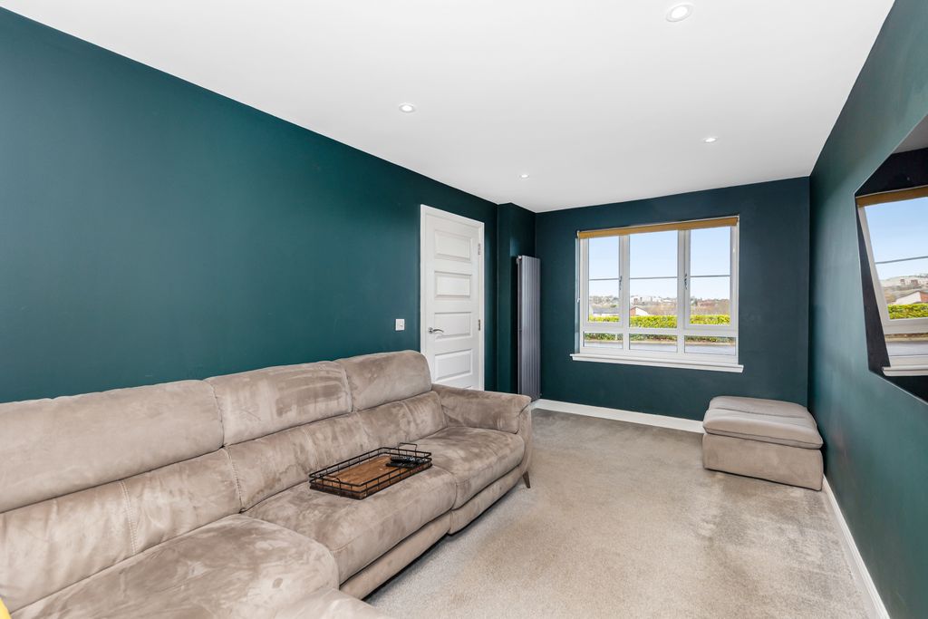 Property photo 3 of 21 Property Image 3