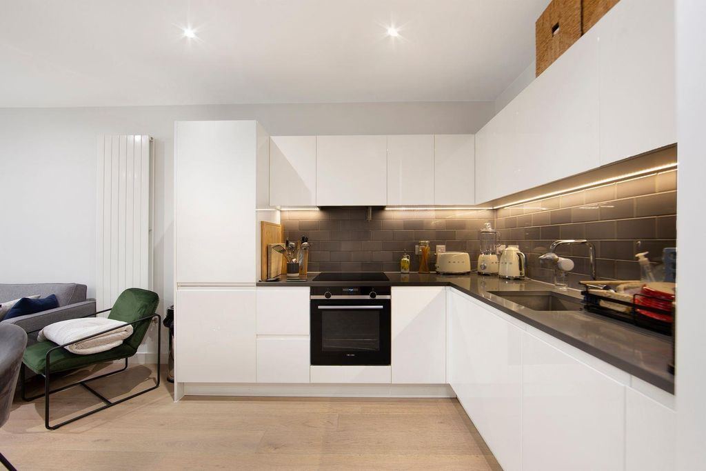 Property photo 3 of 11 Mdzjq6Wq.Jpeg