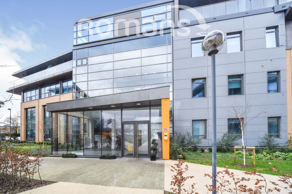 Property photo 2 of 10 2Property Image