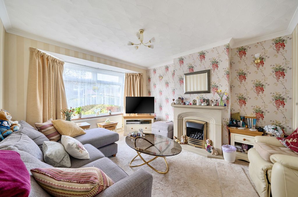 Property photo 2 of 21 1438549-12-69Dcbc...