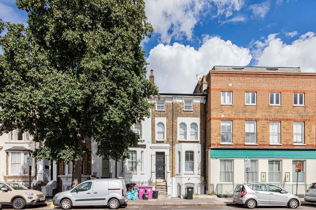 Property photo 1 of 24