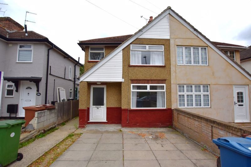 Property photo 1 of 13 Photo 9