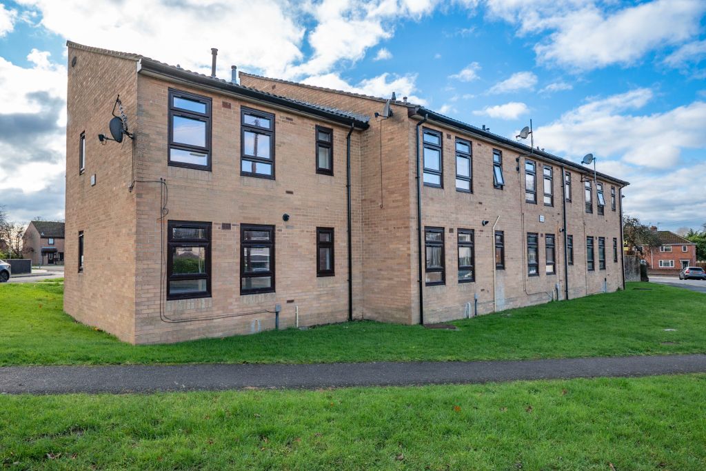 Property photo 2 of 22