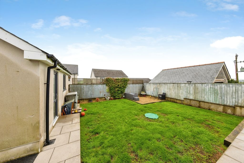 Property photo 3 of 27 Pbox-Img.Jpg