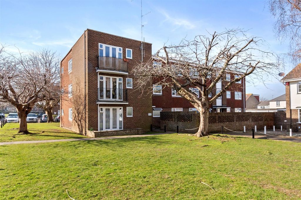 Property photo 1 of 17 24,Norfolk Court-016.Jpg