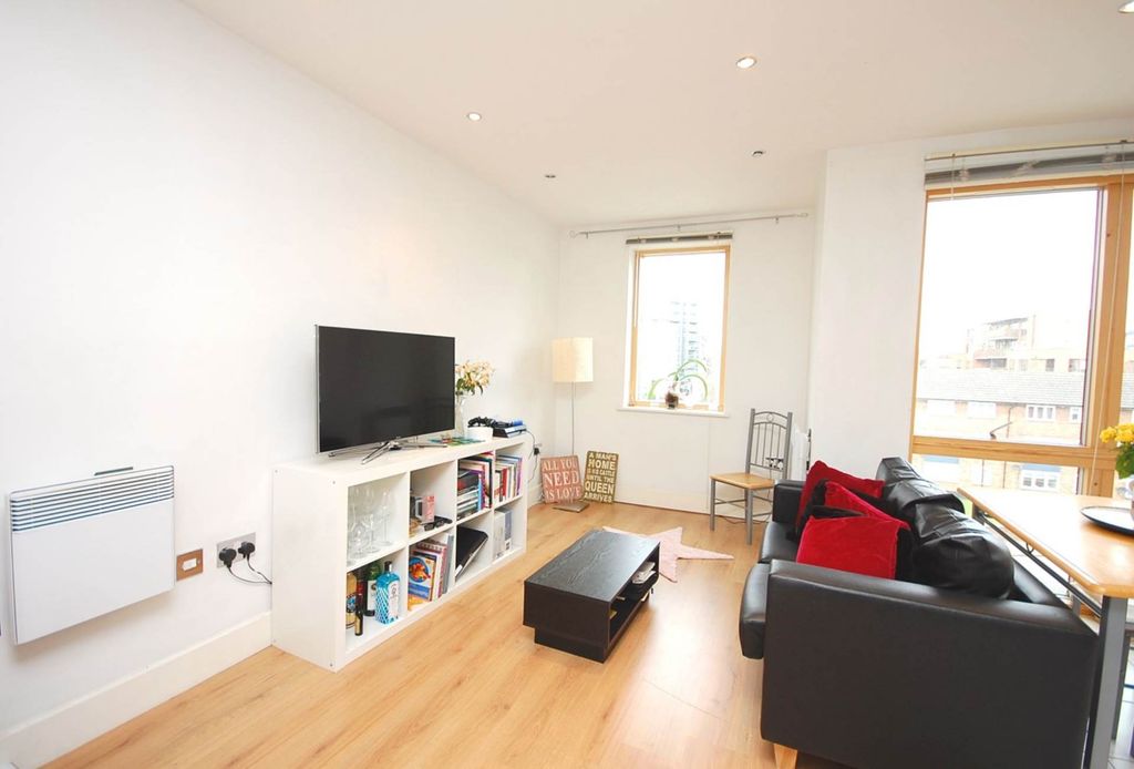 Property photo 2 of 6