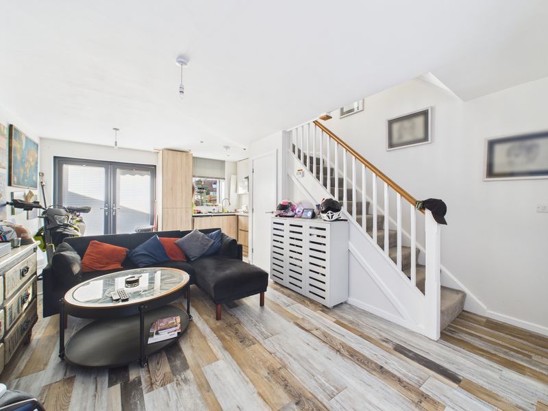 Property photo 2 of 8 Photo 2