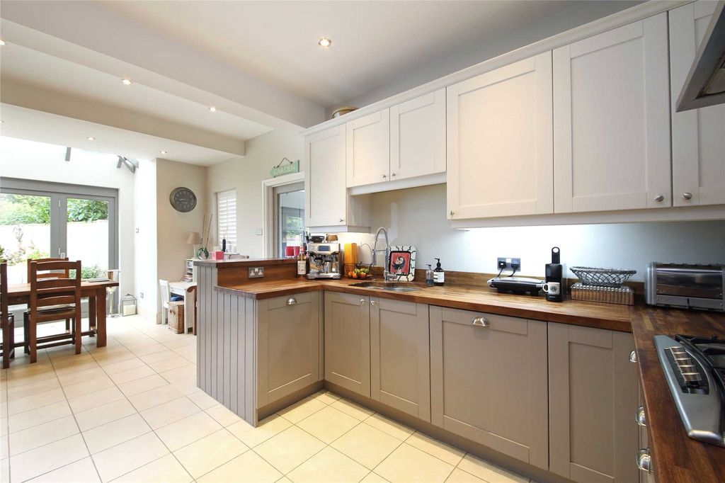 Property photo 3 of 13 Kitchen