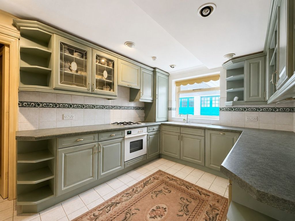Additional image 8 of 2 bed flat for saleStrathaven 16 West Overcliff Drive, Bournemouth BH4
