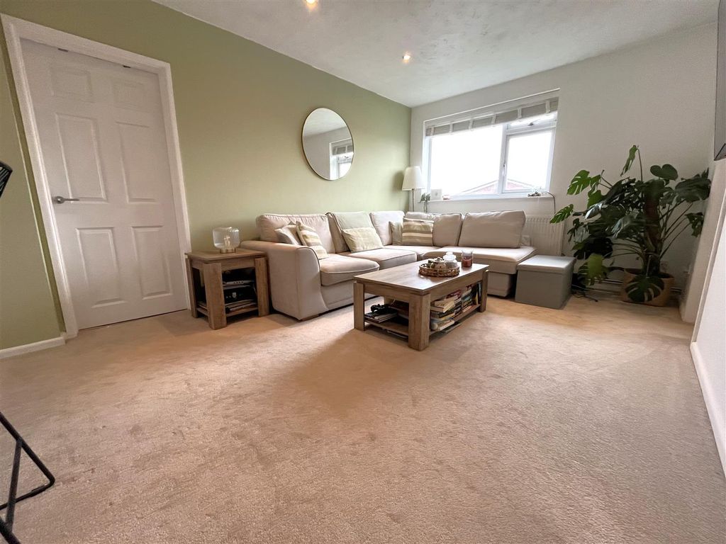 Property photo 3 of 9 Img_8360.Jpg