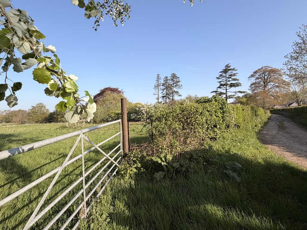 Property photo 2 of 5