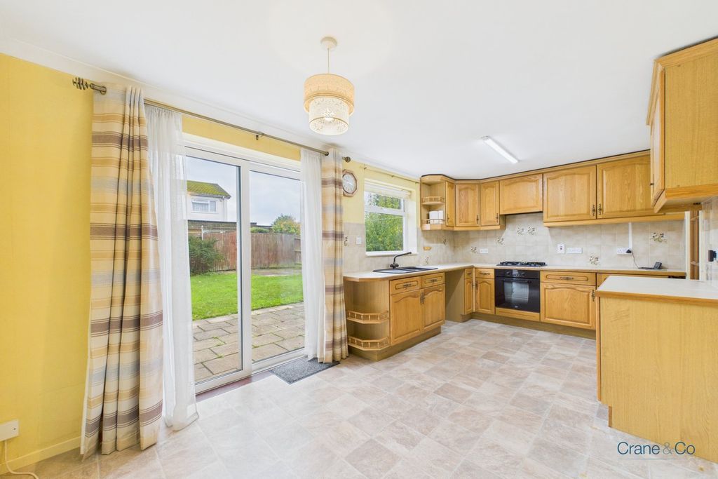 Property photo 2 of 20