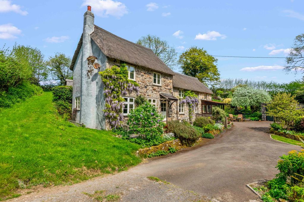 Property photo 1 of 19