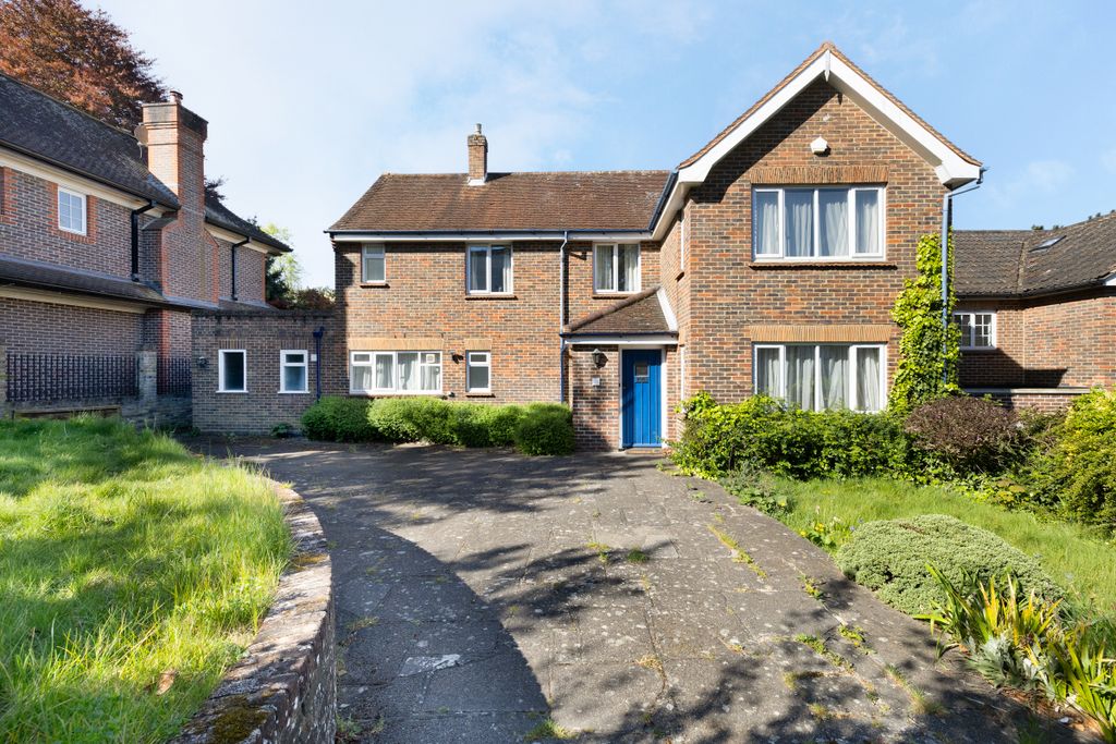 Property photo 3 of 14