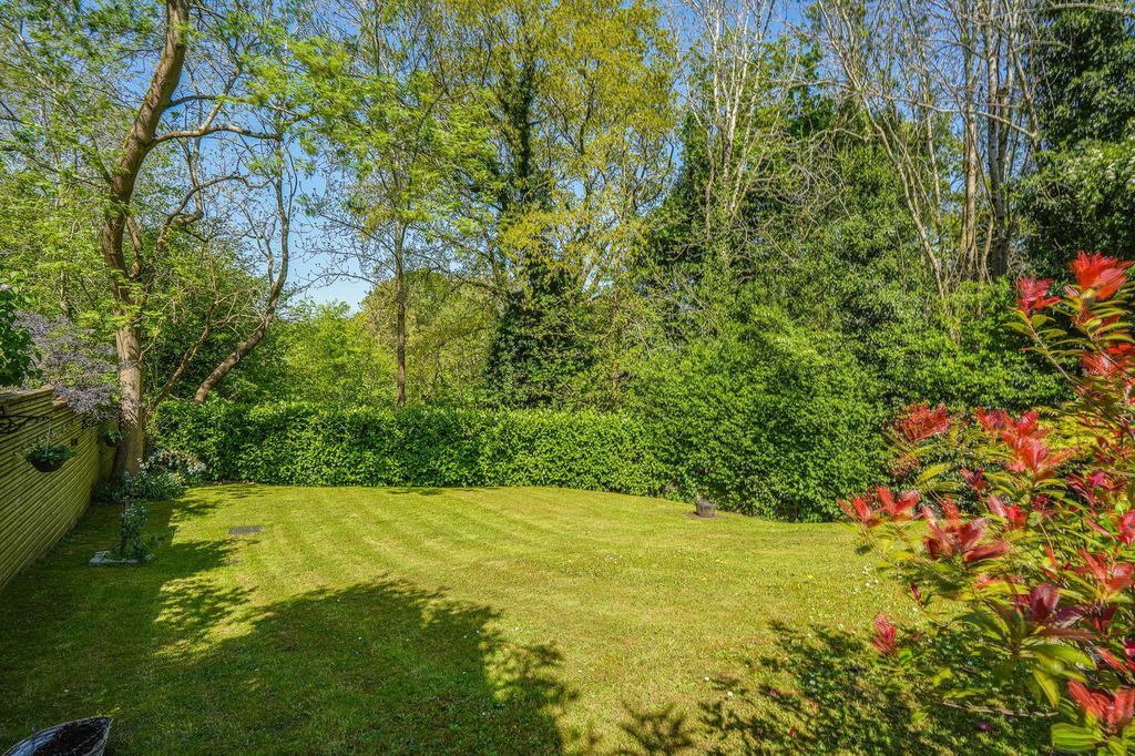 Property photo 3 of 49