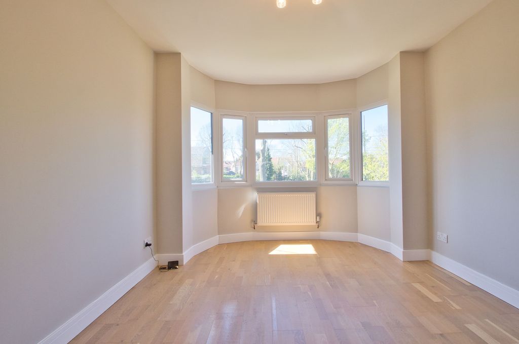 Property photo 1 of 15 3 Bed Maisonette To Rent Fernwood Avenue, Sudbury Ha0