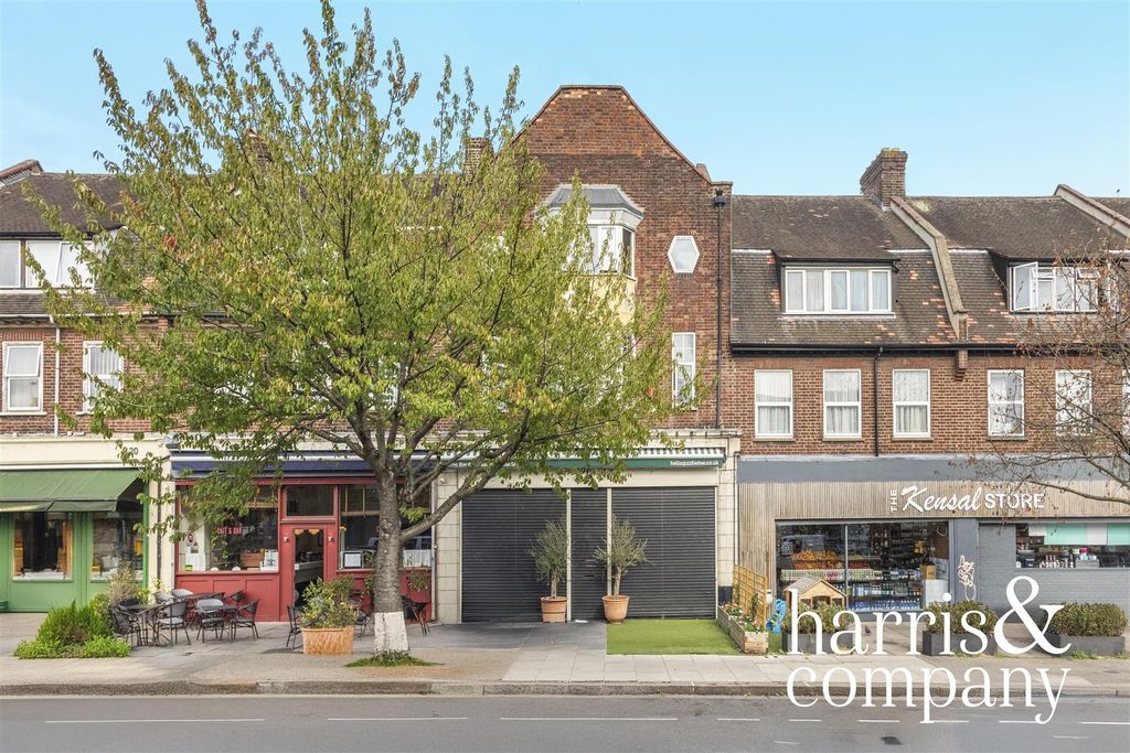 Property photo 3 of 11 Armc2233.Jpg