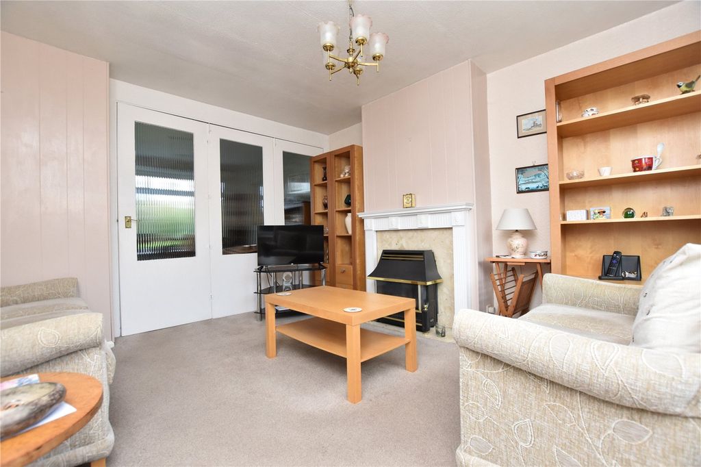 Property photo 2 of 21 Picture No. 09