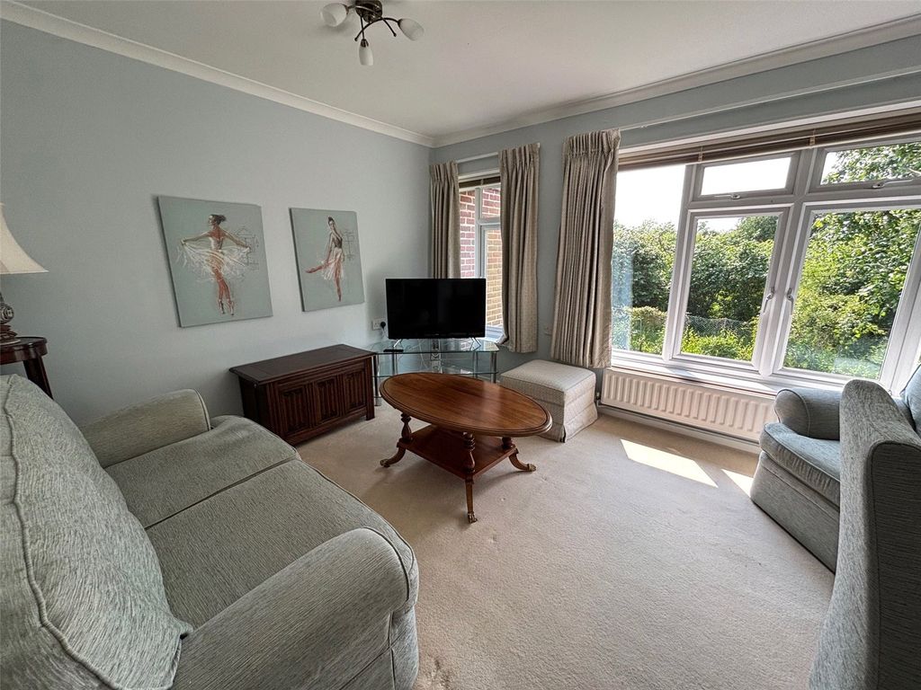 Property photo 3 of 11 Picture No. 02