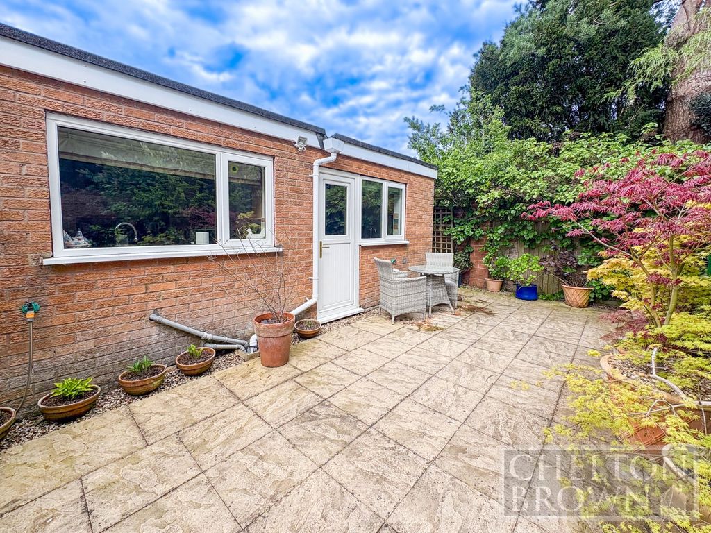 Property photo 1 of 12 Front Of Annex