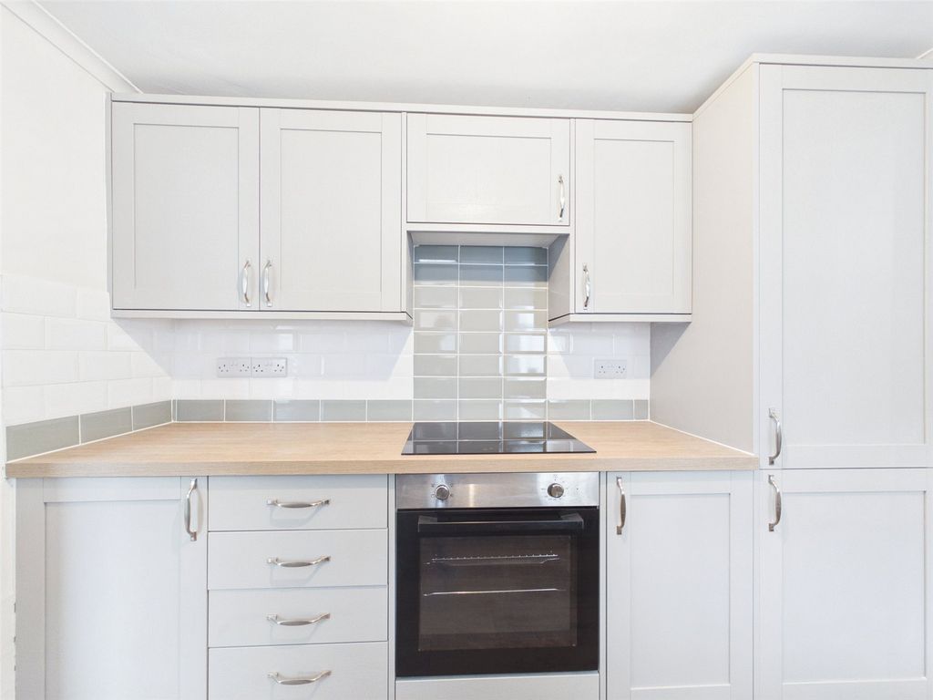 Property photo 3 of 12 Picture No. 05