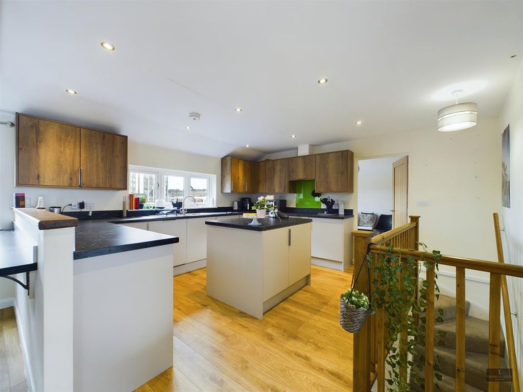 Property photo 1 of 7 Cam01856G0-Pr0142-Still004.Jpg