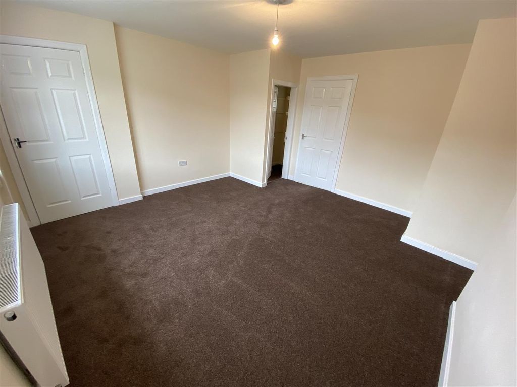Property photo 3 of 8 Img_3902.Jpg