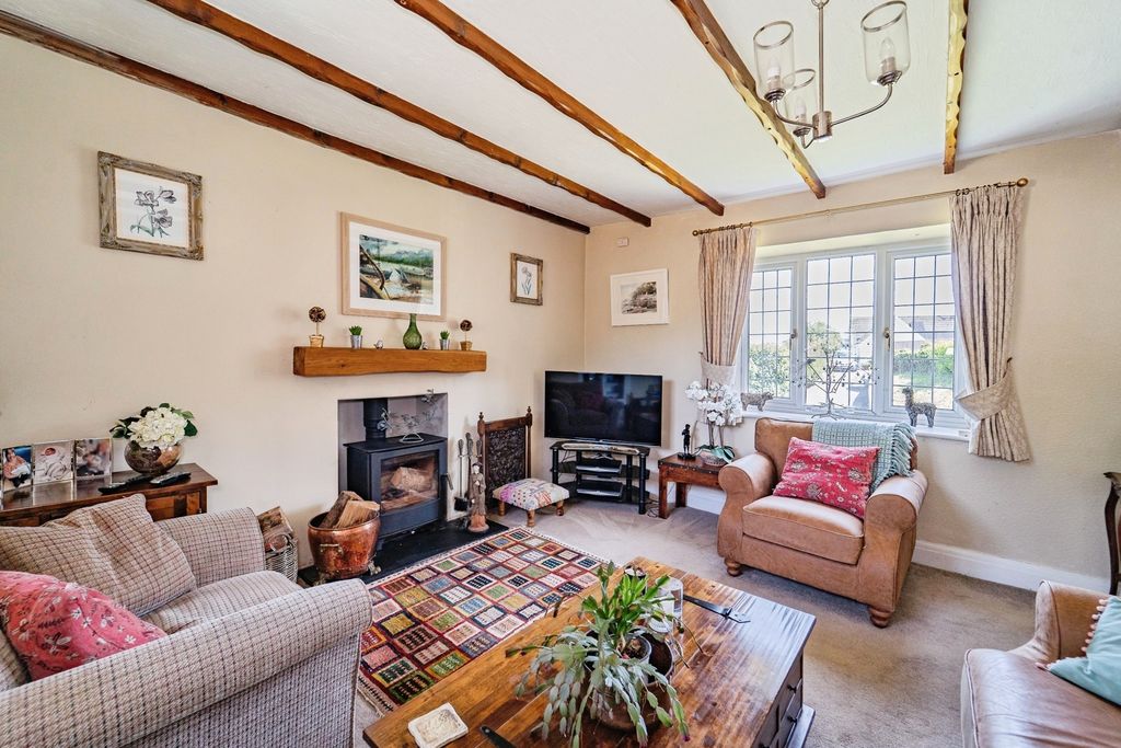 Property photo 2 of 20 Pbox-Img.Jpg