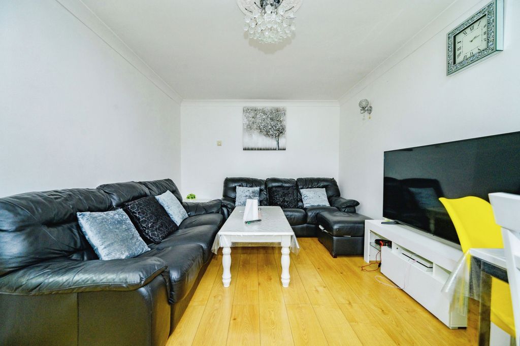 Property photo 2 of 13 Photography