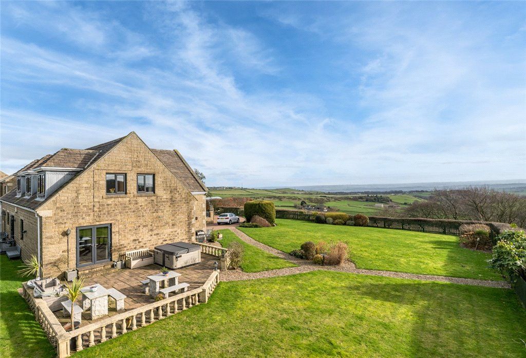 Property photo 3 of 35 Jonscroft