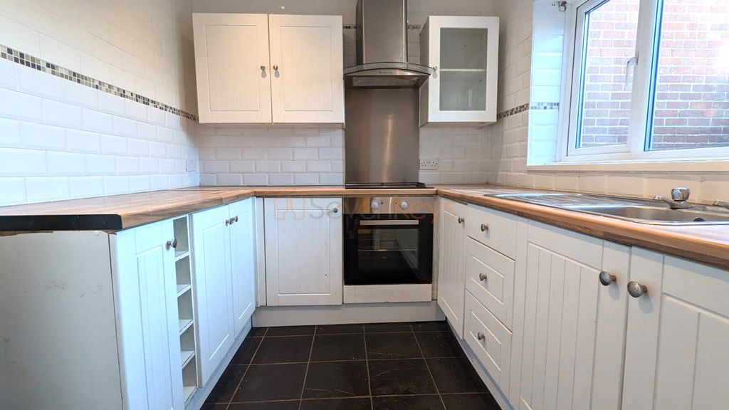 Property photo 2 of 8 2