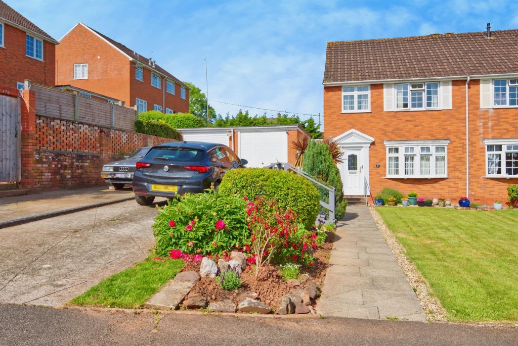 Property photo 1 of 16