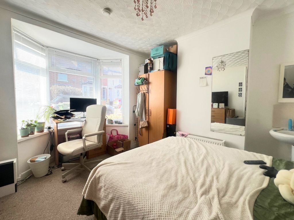 Property photo 3 of 8 Picture No. 04