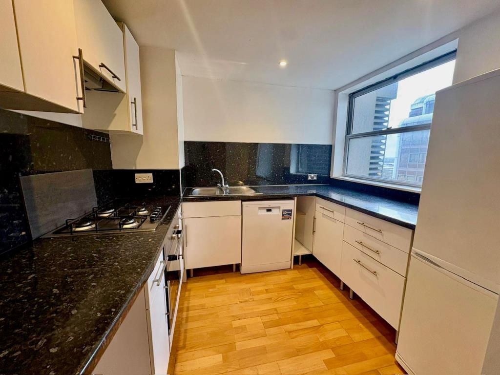 Property photo 2 of 5 Kitchen