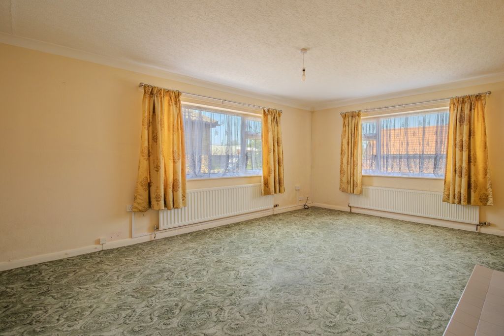 Property photo 2 of 17 5259054